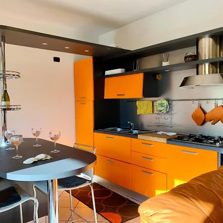Apartment Orange Apt Sirmione Sirmione